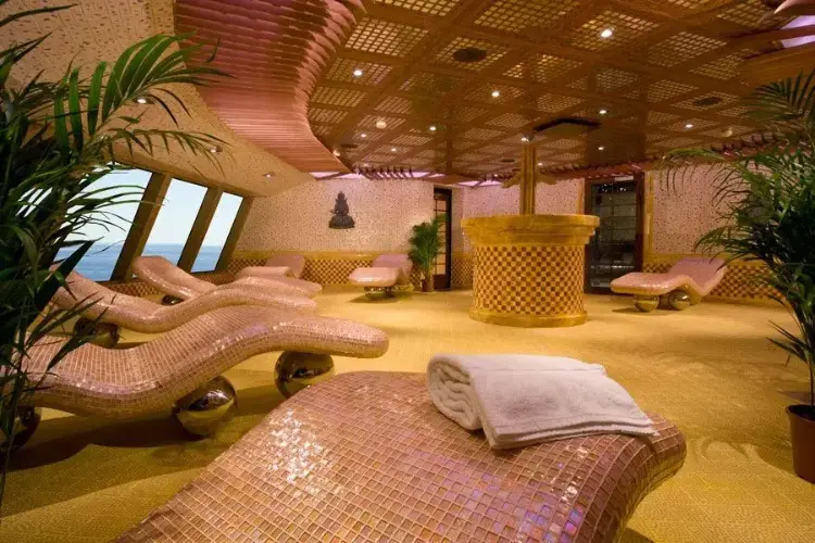 Carnival Breeze.webp