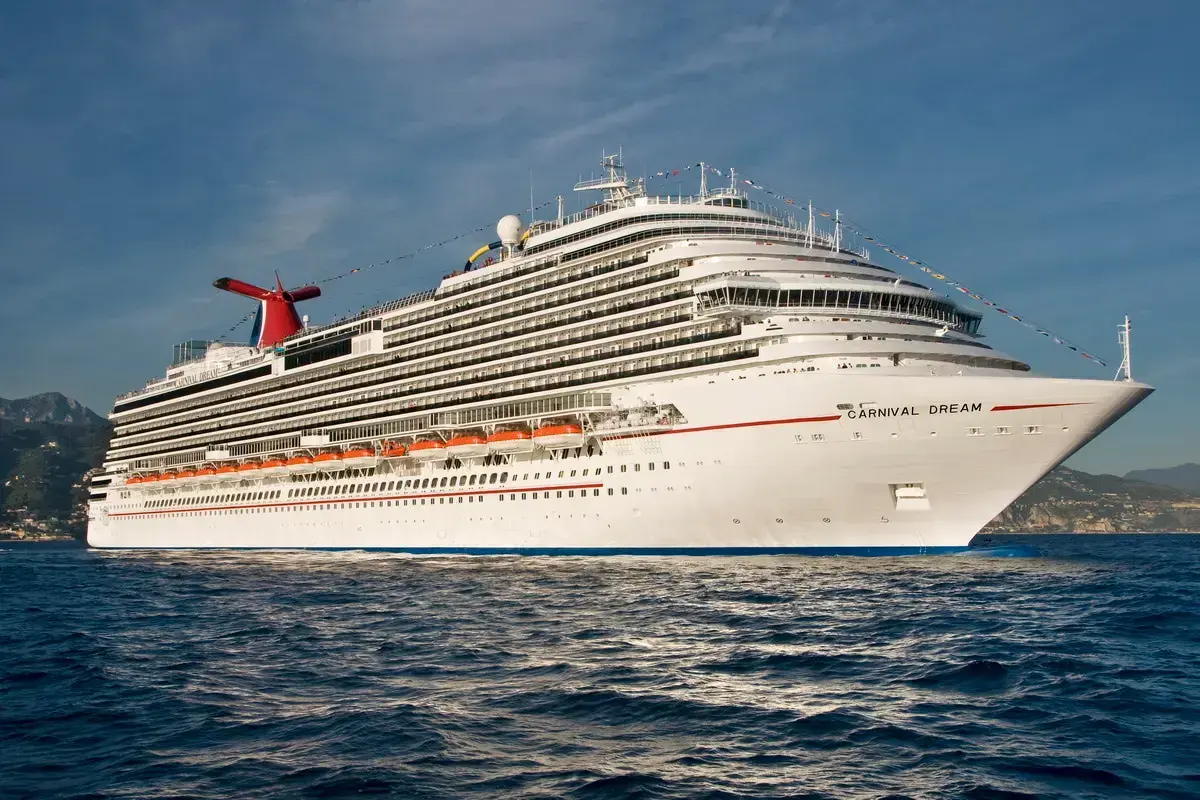 ship-carnivaldream.webp