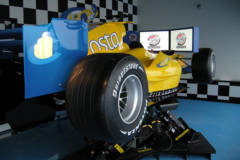 Симулятор Формулы-1 Scuderia.jpeg