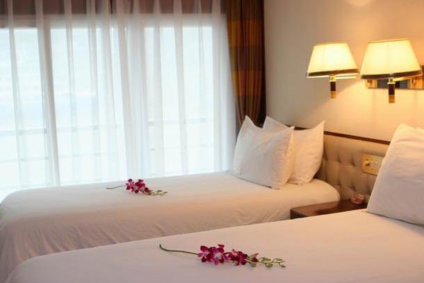 vicanna standard-cabin-big11Каюта SUPERIOR EXECUTIVE на палубе OBSERVATION с балконом.jpg