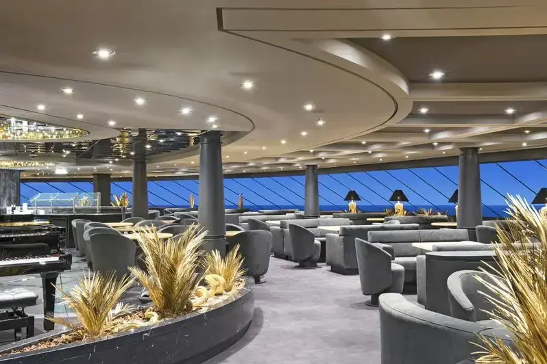 03 MSC Preziosa, MSC Yacht Club - Top Sail Lounge.webp