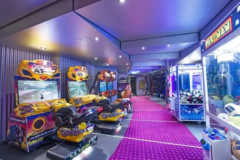 22 MSC Preziosa, Virtual World.webp