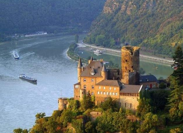 Beautiful Rhine on SWISS CRYSTAL 4 * deluxe