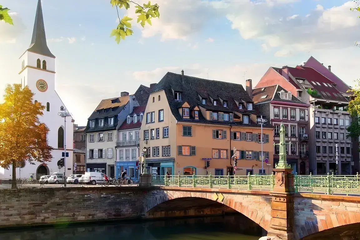 csm_AdobeStock_124216045_strassburg_e5b96b6506.webp