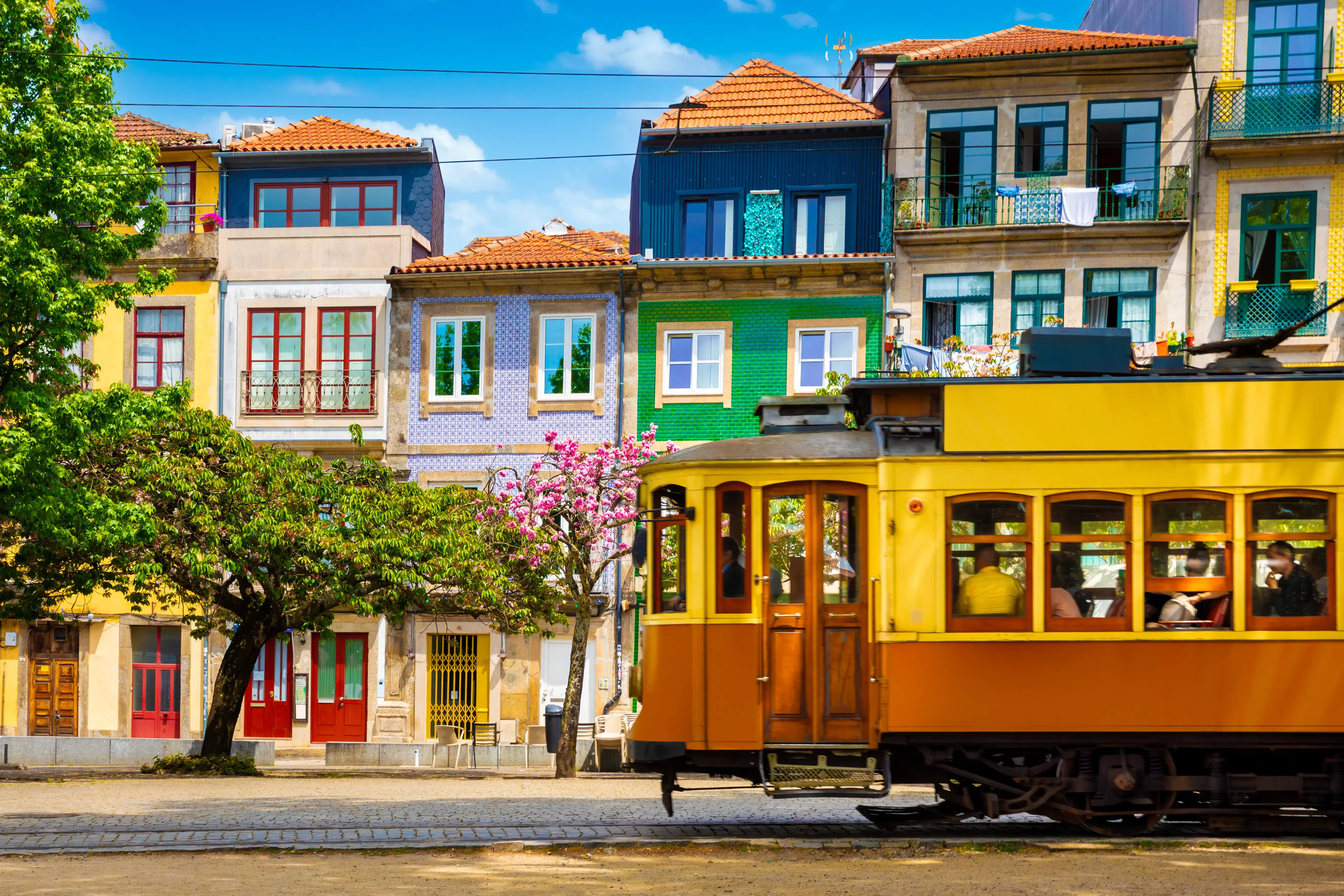 porto-adobestock-903243229.webp