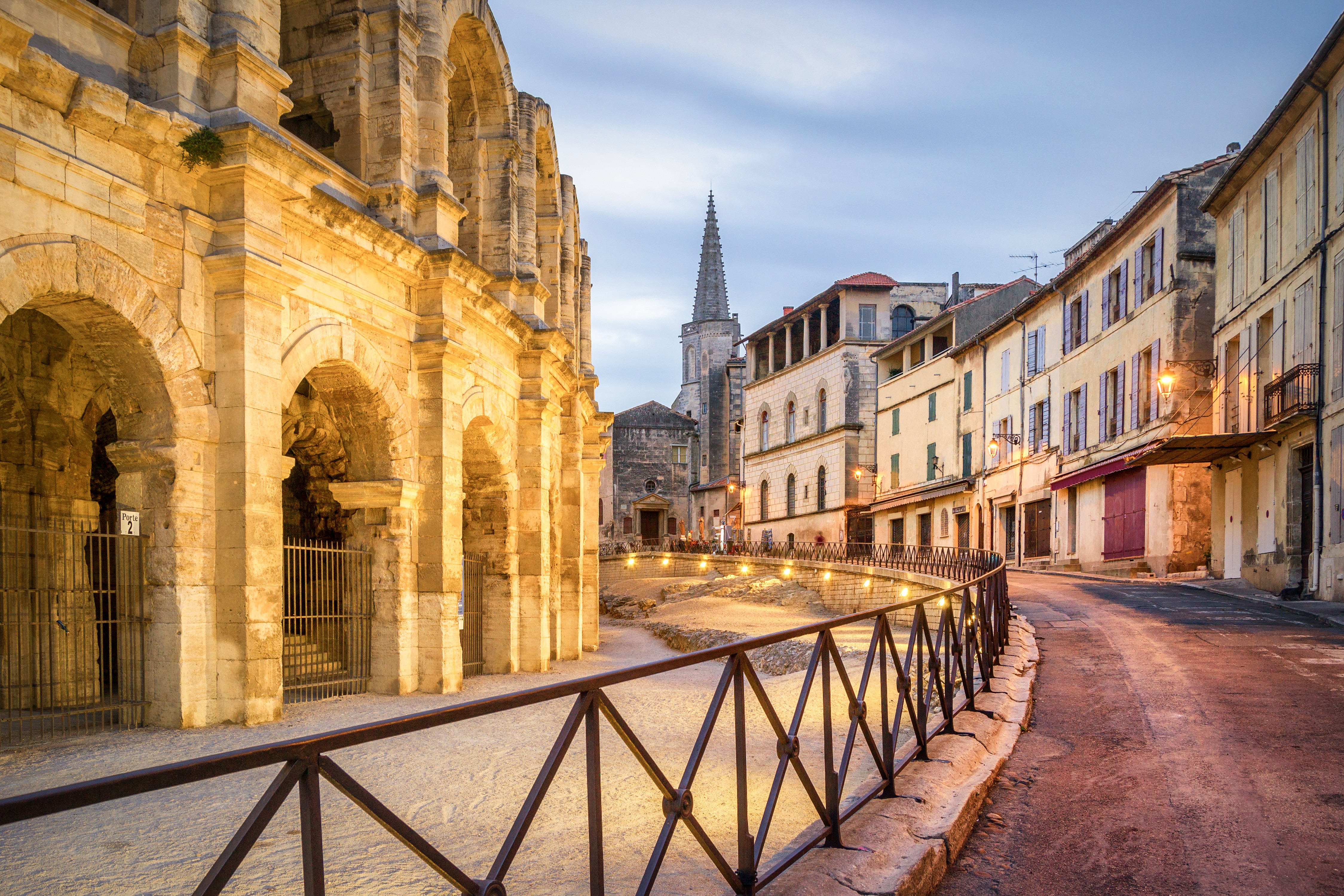 arles-adobestock-170243624.jpeg
