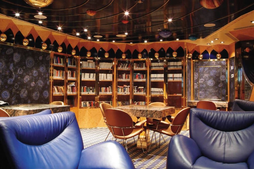 Costa Fortuna- Bibliothek.JPG