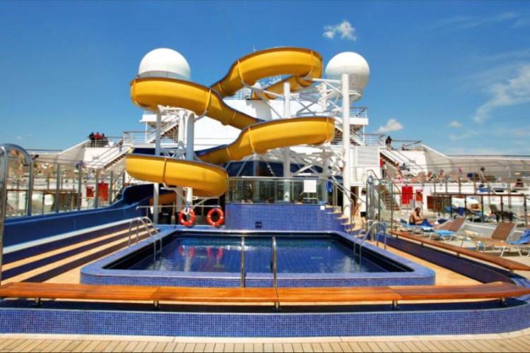 Costa Fortuna- Pool and Rutshe.JPG