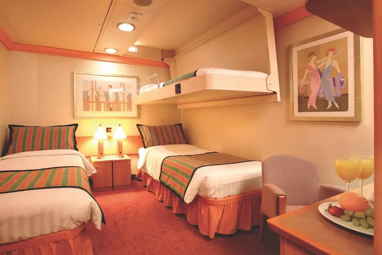 5 costa-fortuna_innenkabine.webp