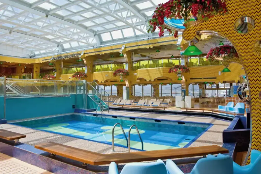 5 Costa_Serena_Pooldeck.webp