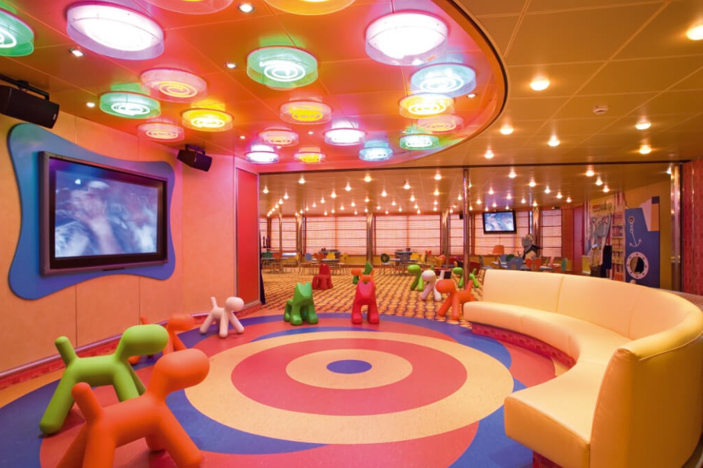 25 Costa_Serena_SquokClub.jpg