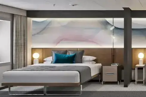 2 NCL_Luna_Outside_O2.webp