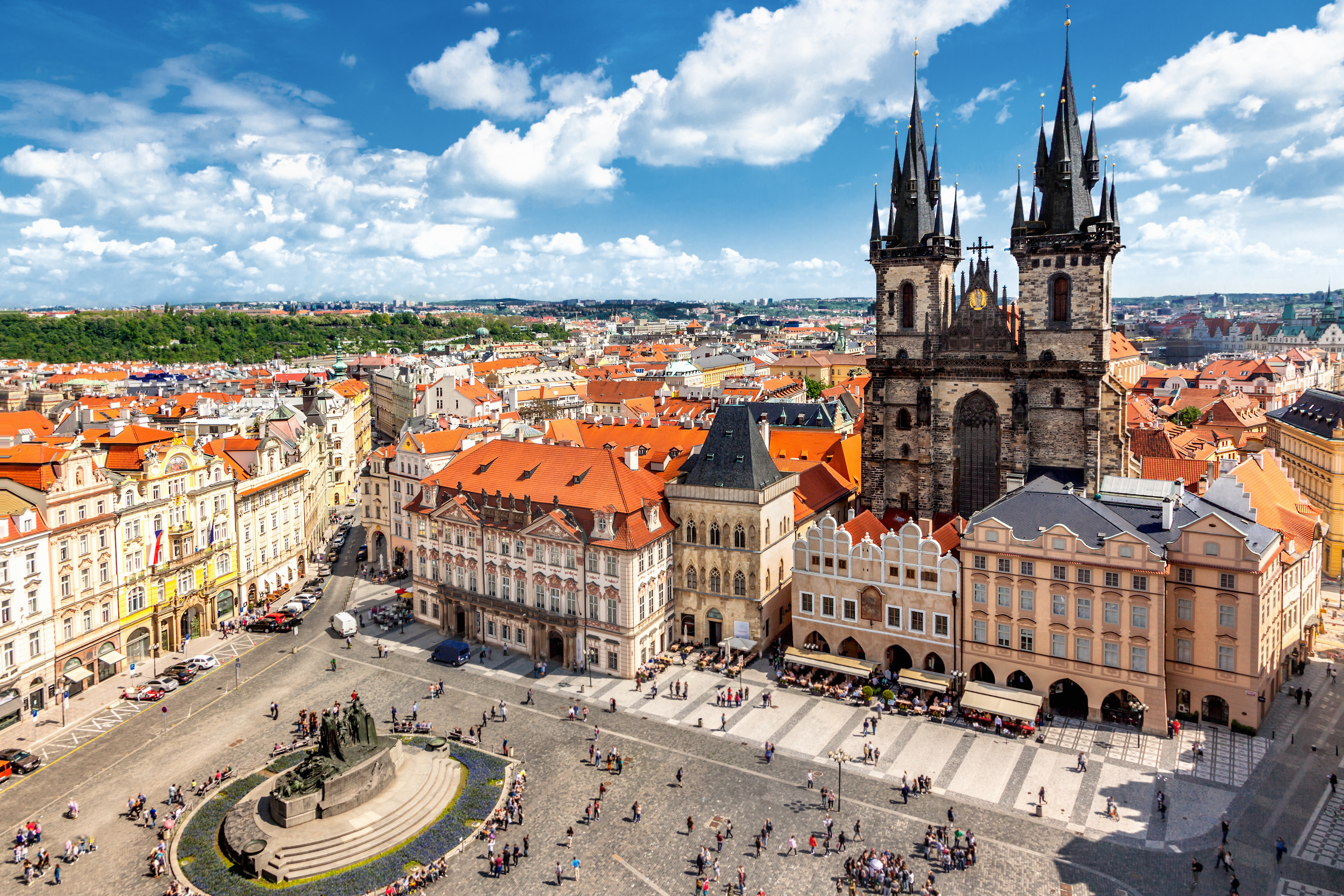 prag-adobestock-157304830.jpeg