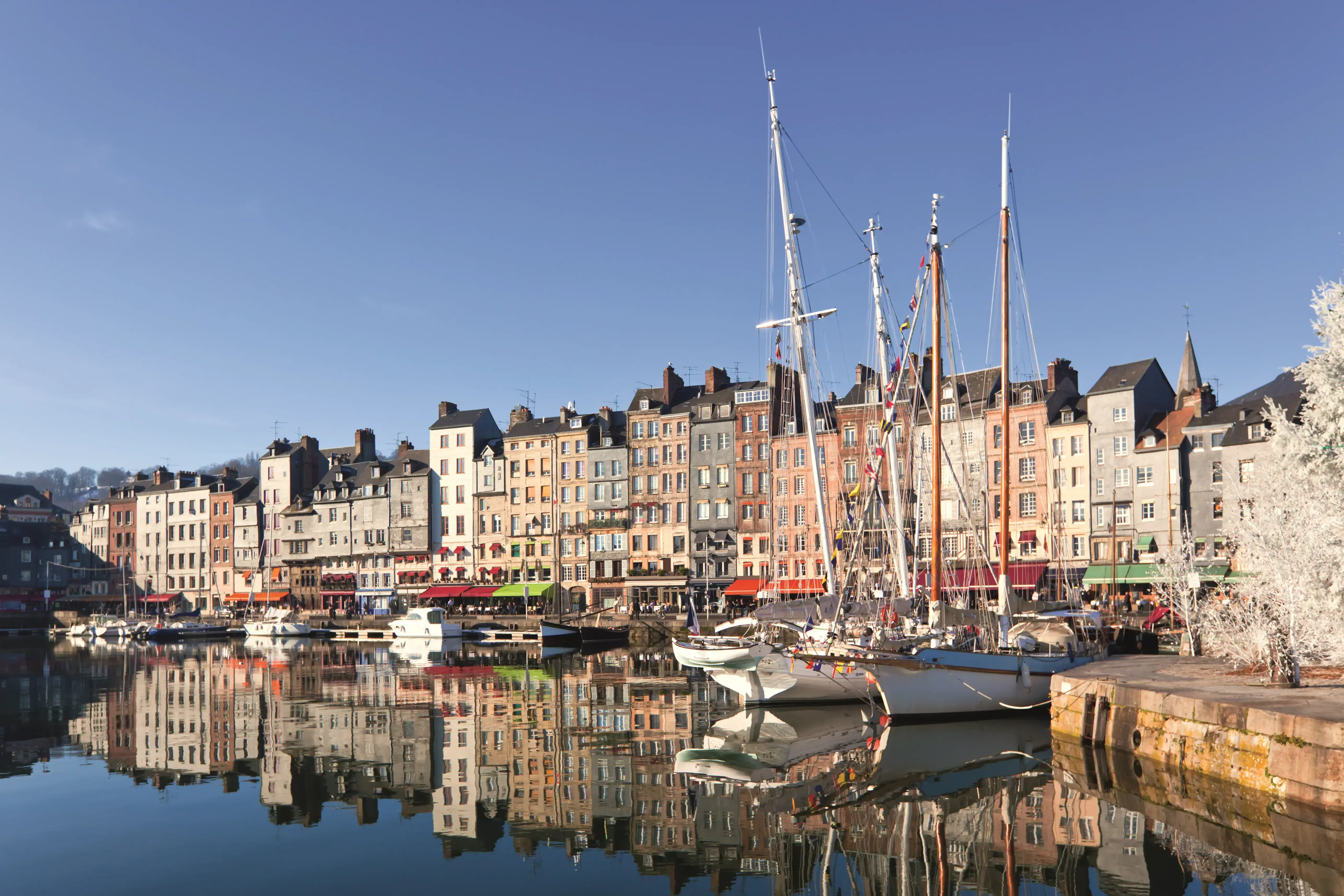 _c_Honfleur_Hafen_LU72887572.webp