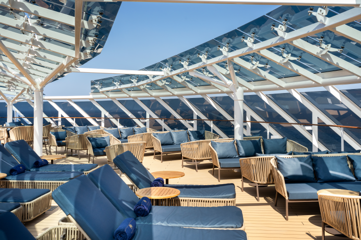 MSC23015663MSC Euribia MSC Yacht Club Sundeck & Bar.png