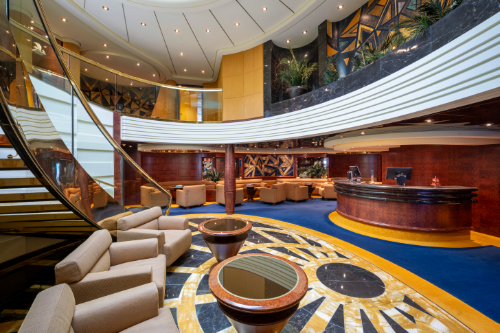 MSC25040004MSC Fantasia, MSC Yacht Club  Concierge Area.png