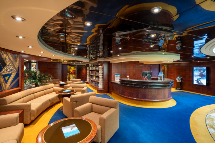 MSC25040005MSC Fantasia; MSC Yacht Club  Concierge Area, Library.png