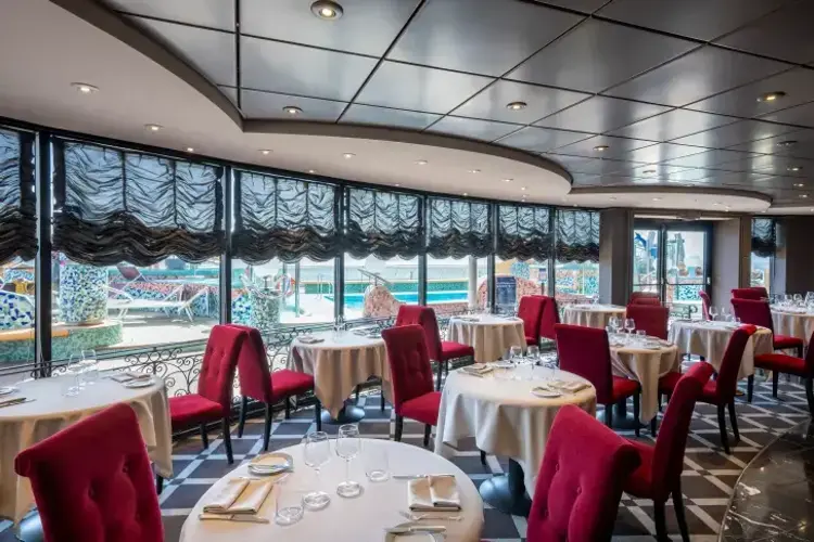 MSC25039991MSC Fantasia, MSC Yacht Club  L'Etoile.webp