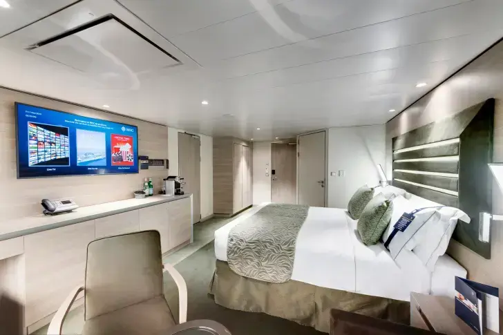 MSC19001385MSC Grandiosa, MSC Yacht Club Deluxe Suite for guest with disabilities or reduced mobility (YC1).webp