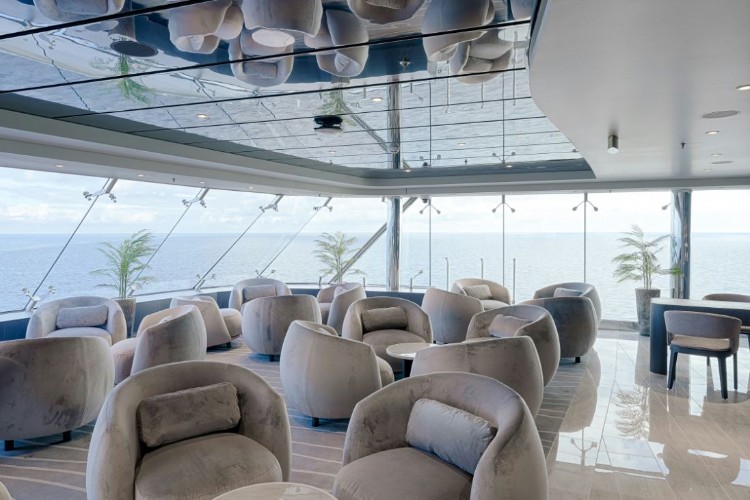 msc-magnifica-s-msc-yacht-club_top_sail_lounge.JPG