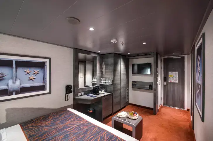 MSC17011227MSC Meraviglia, MSC Yacht Club Interior Suite (YIN).webp