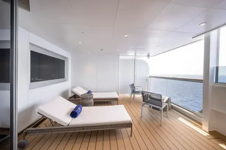 MSC21007828MSC Seashore, MSC Yacht Club Owner's Suite with whirlpool bath (YC4).webp