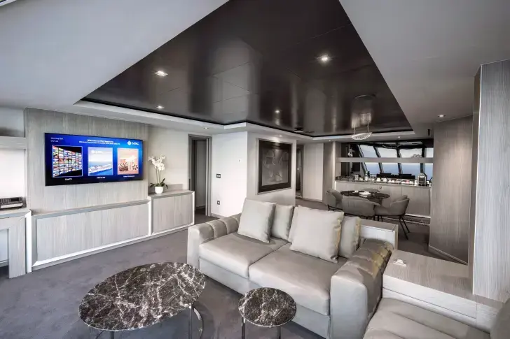 MSC21007834MSC Seashore, MSC Yacht Club Owner's Suite with whirlpool bath (YC4).webp
