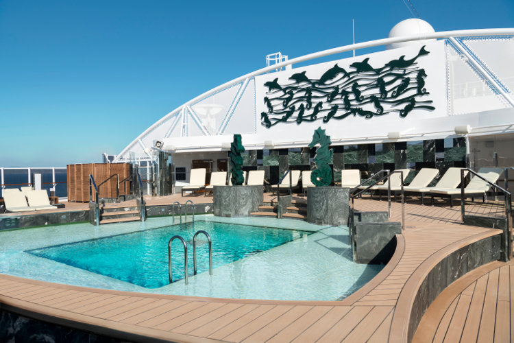MSC17013376MSC Seaside, MSC Yacht Club Pool.png
