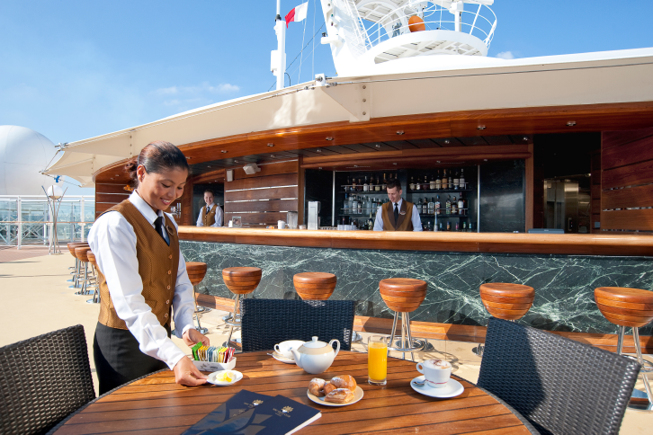 MSC13015795MSC Splendida, MSC Yacht Club.png