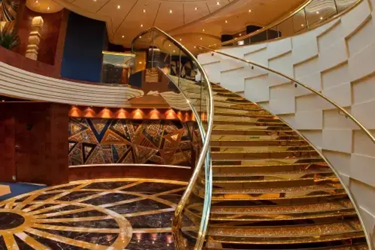 MSC13015369MSC Splendida, MSC Yacht Club - Concierge.webp