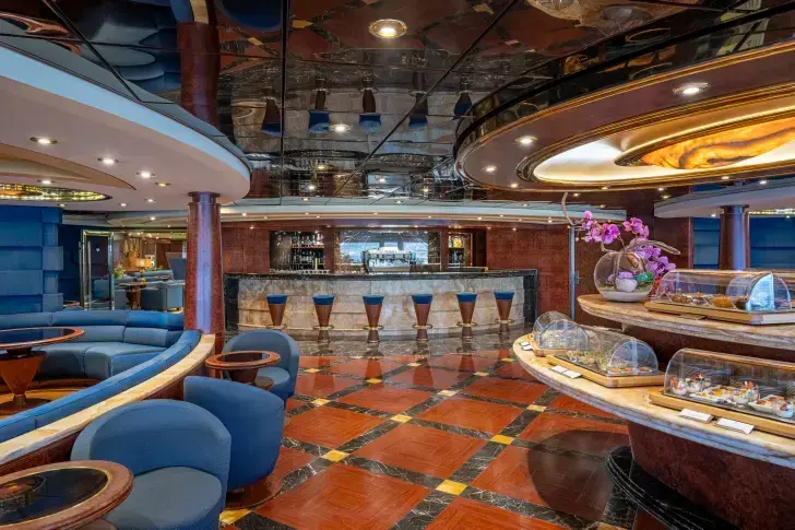 MSC25042574MSC Splendida, MSC Yacht Club - Top Sail Lounge.webp