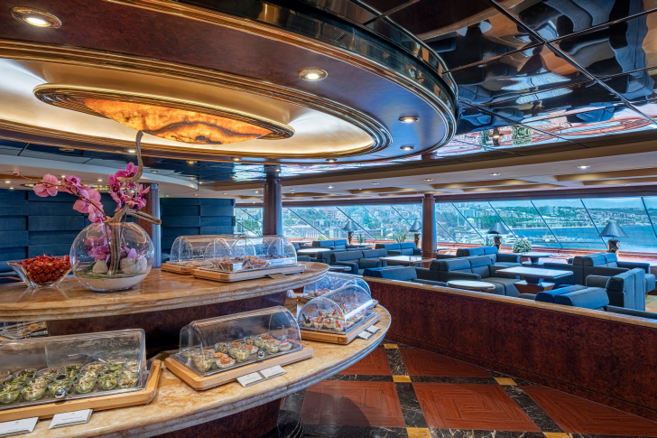 MSC25042576MSC Splendida, MSC Yacht Club - Top Sail Lounge.png