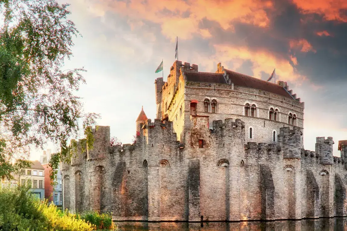 csm_AdobeStock_270161415_gent_gravensteen_6921061b4b.webp