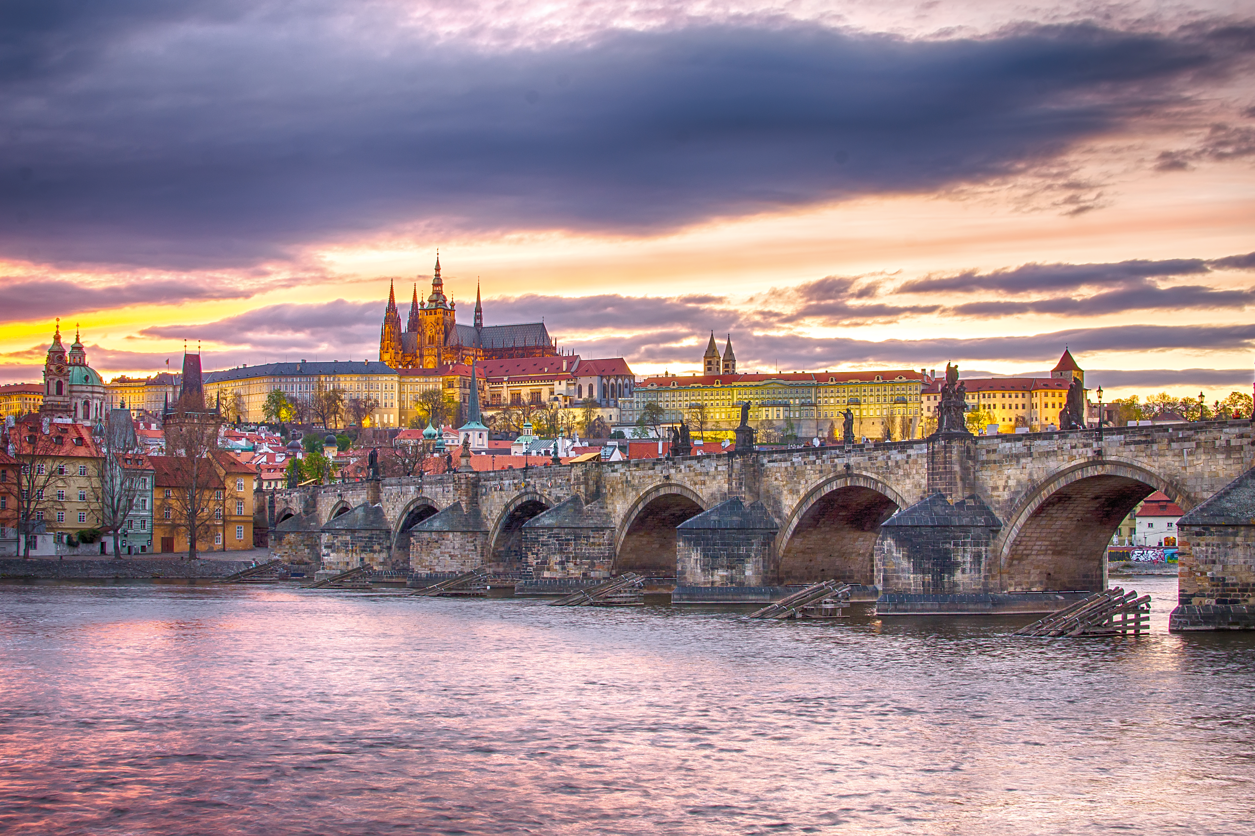 _c_Prag_Altstadt_LU278080667.png