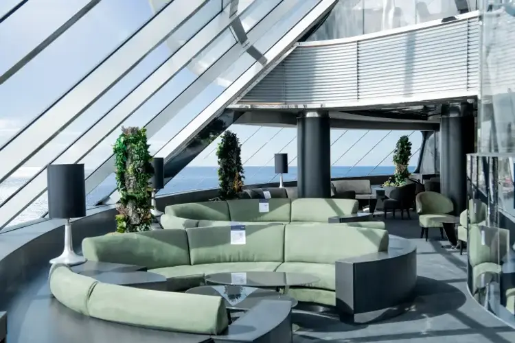 MSC21006936MSC Virtuosa, MSC Yacht Club Top Sail Lounge.webp