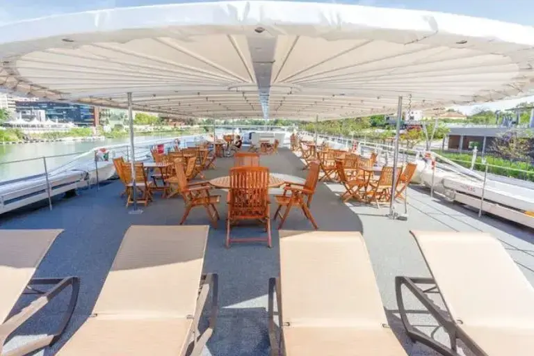SUNDECK.webp