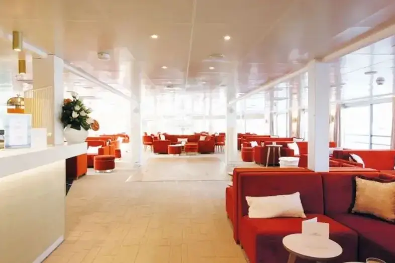 MS Amalia Rodrigues Lounge Bar.webp