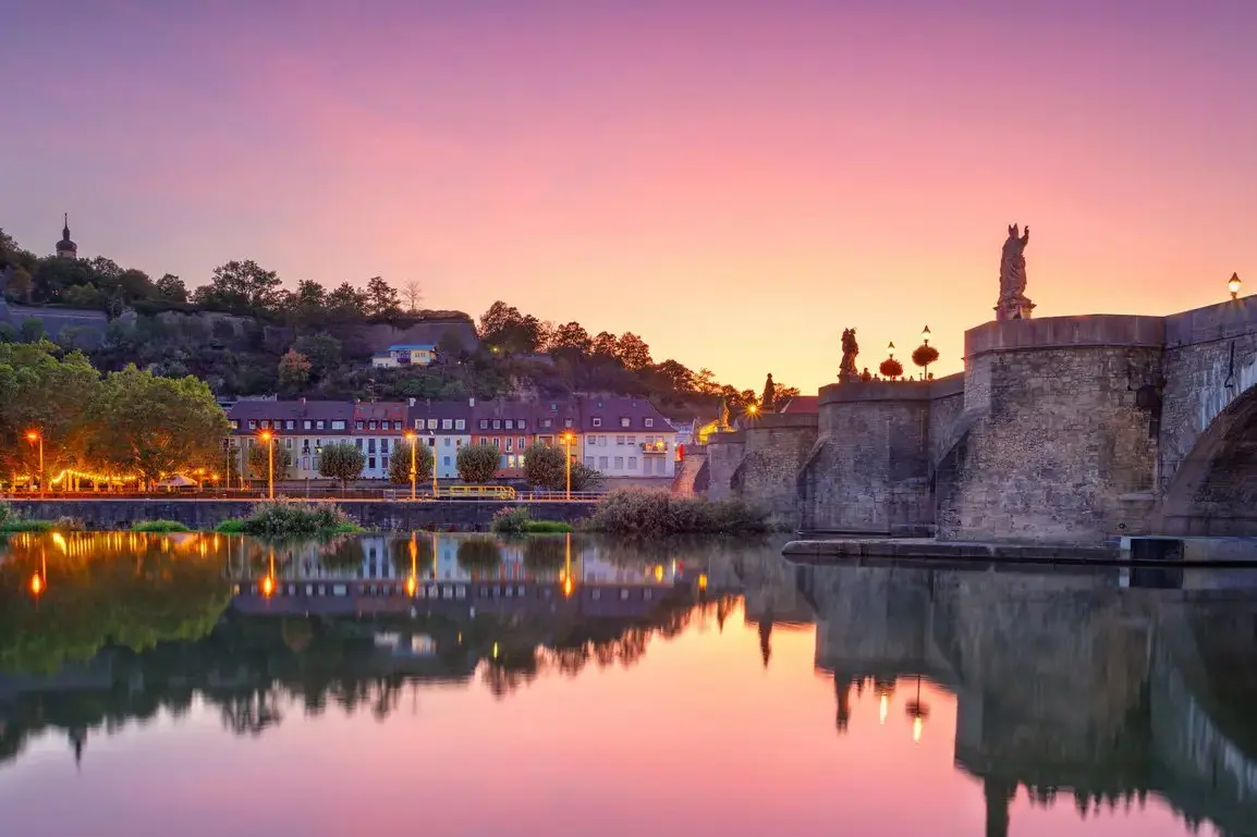 csm_AdobeStock_293562489_wuerzburg_af66c33e17.webp
