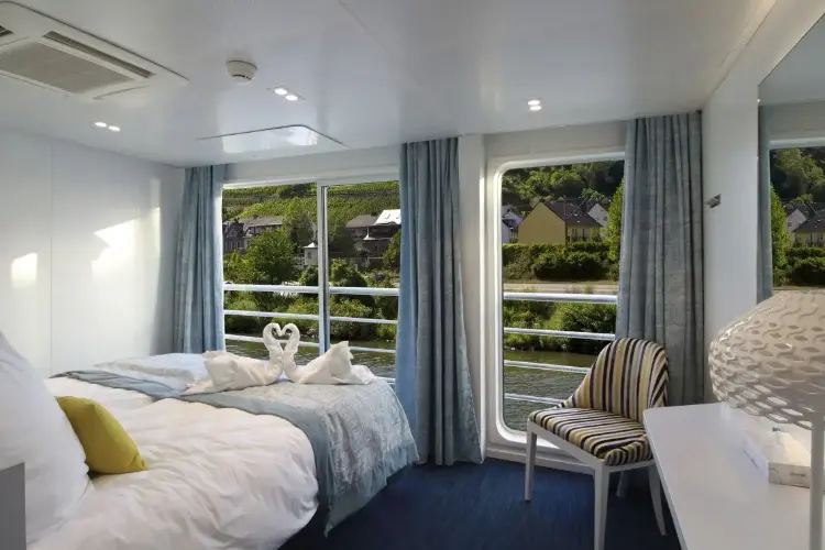 MS Douce France Cabin.webp