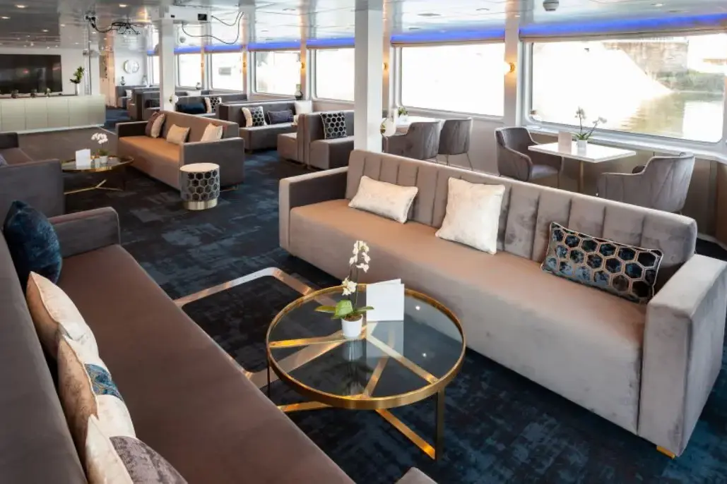 MS Victor Hugo Bar 5.webp