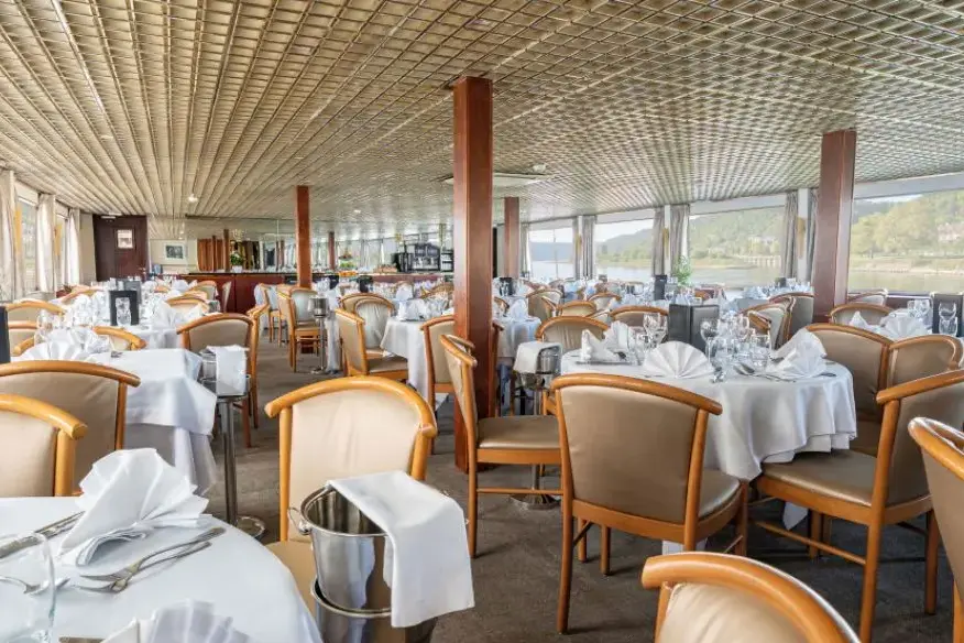 ms-la-boheme-restaurant 2.webp