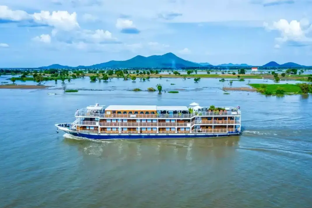 RV-Indochiner-CroisiEurope-ship 7.webp