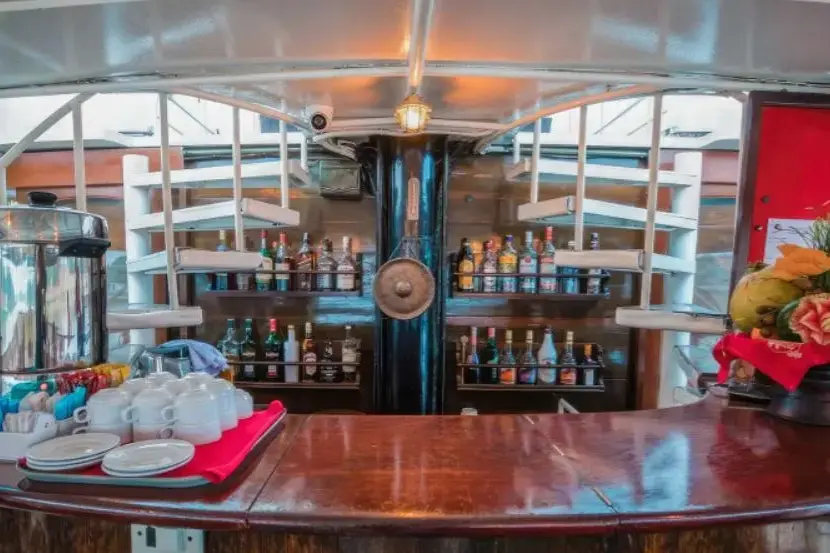 rv_toum-tiou-I-bar 1.webp