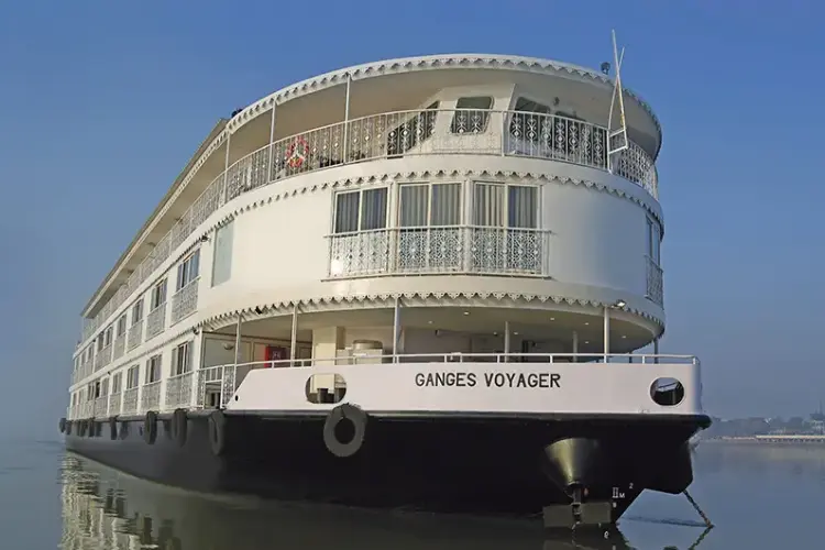 rv_ganges_voyager_ship.webp