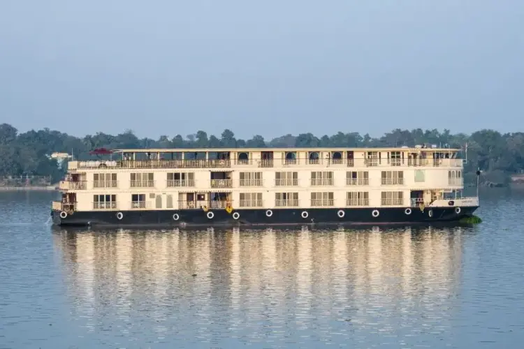 rv_ganges_voyager_ship_3.webp