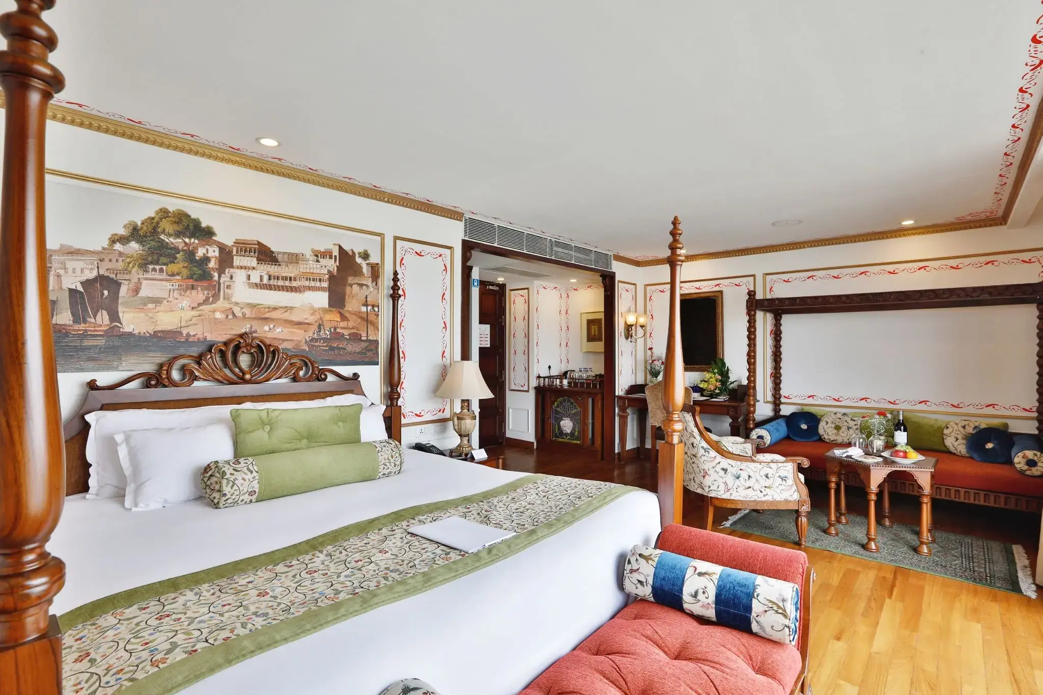 RV Ganges Voyager Viceroy Suite ©CroisiEurope 3.webp