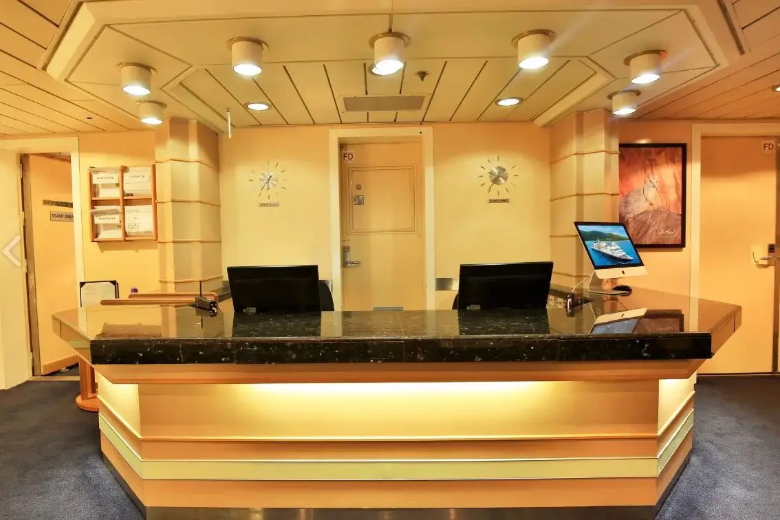 croisieurope-la-belle-des-oceans-reception.webp