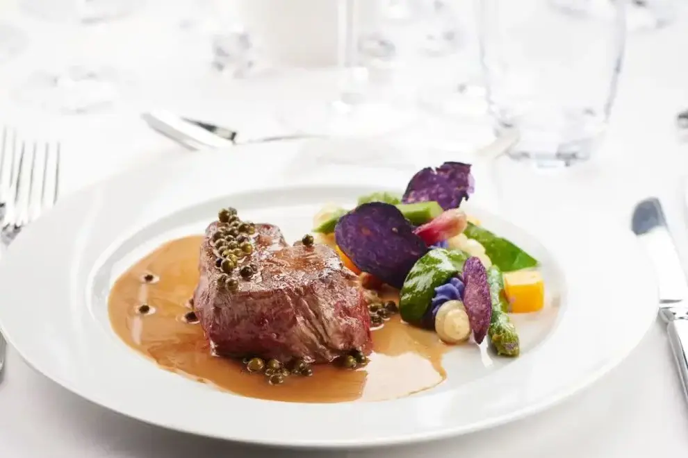 CroisiErurope MS Raymonde food.webp