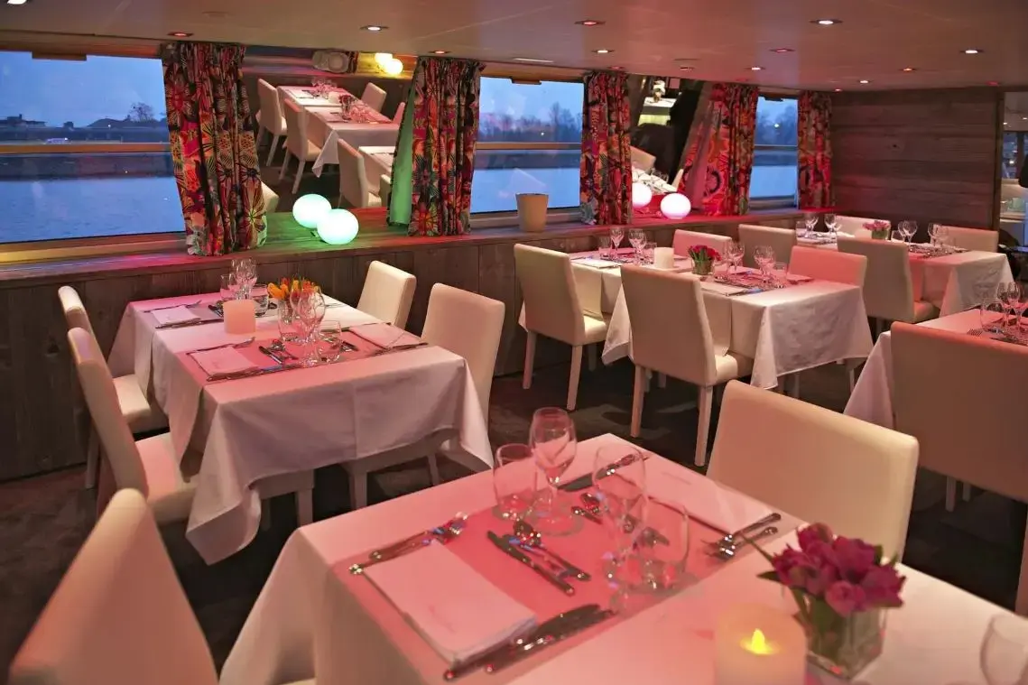 MS JEANINE restaurant.webp
