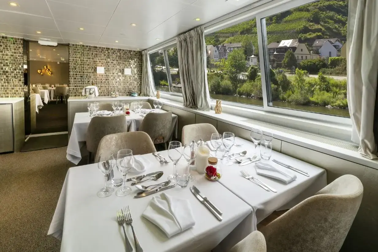 MS Daniele restaurant1.webp